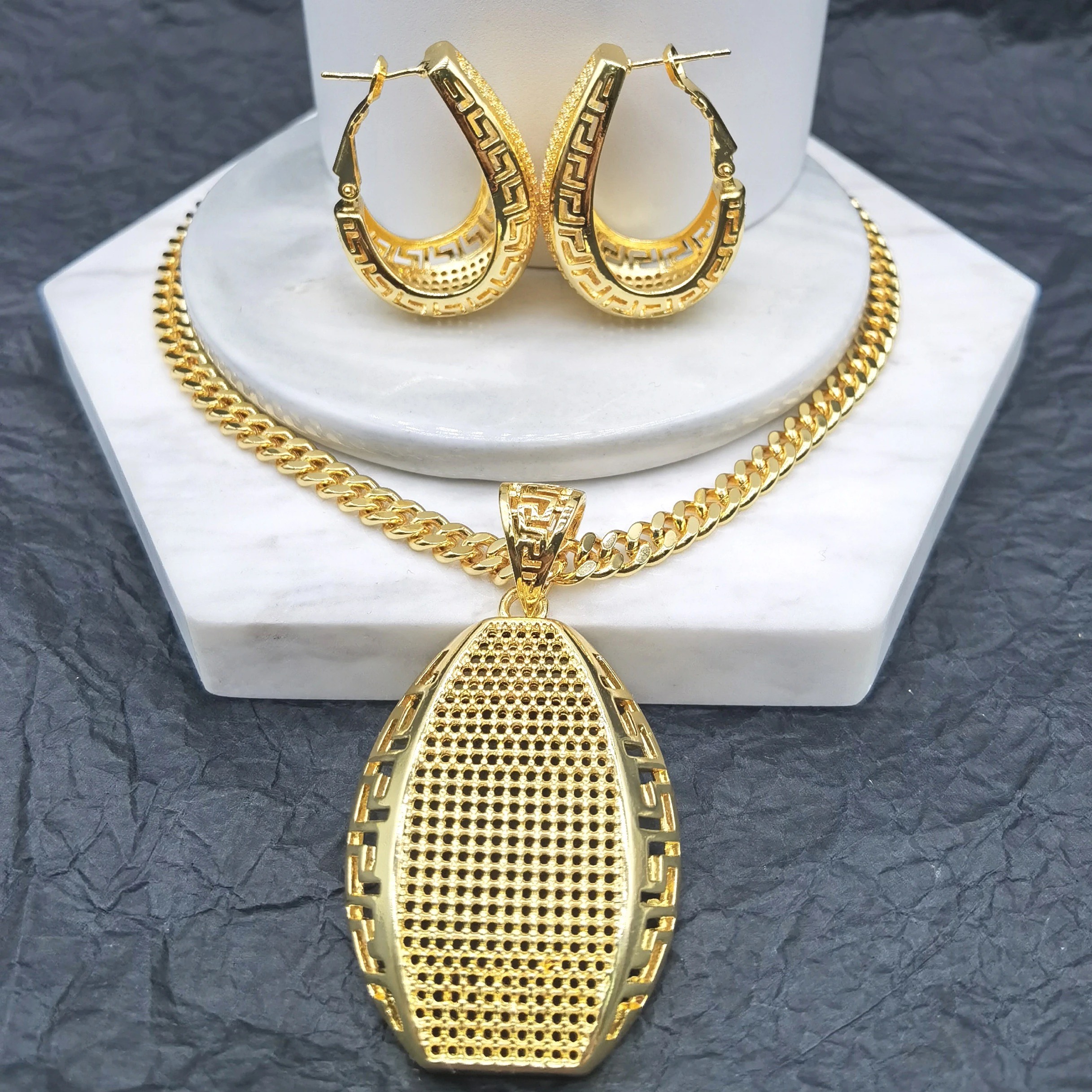 ST 601 , women's Brass jewelry set earrings pendant twists circle party anniversary Gold plated jewelry